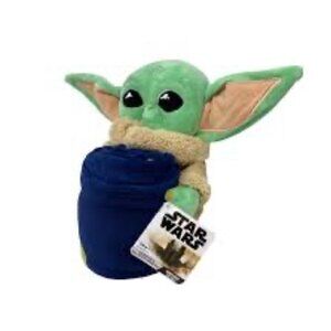 Disney Baby Yoda Grogu 40x50 Throw W/Hugger Star Wars NWT